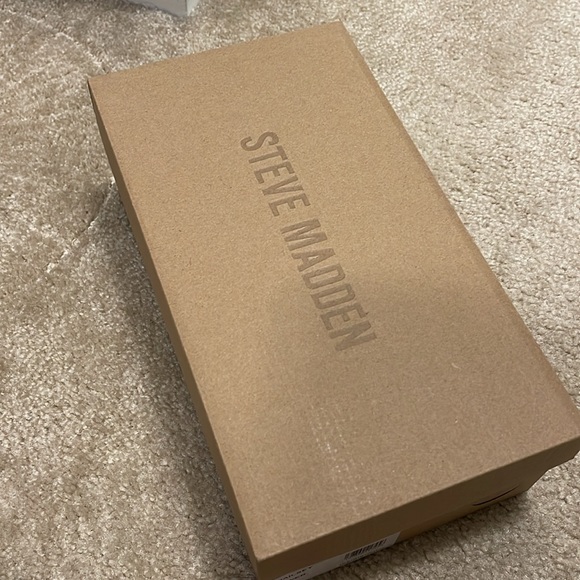 UGG Josefence cuff boots new - Picture 9 of 9